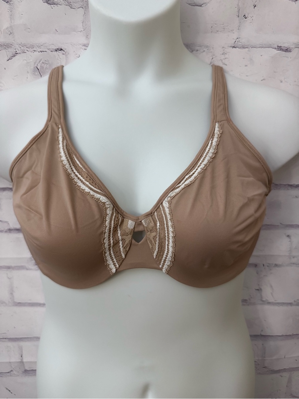 Olga Lace Necklace‎ Minimizer Bra Almond Size 36DD Underwire 35912